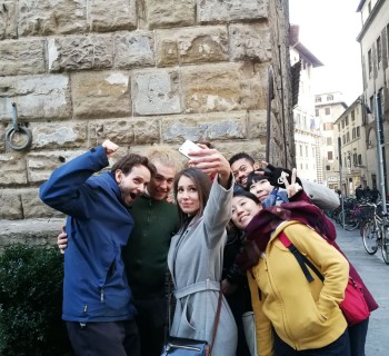Elf in the school: l'elfo Vilhem e una caccia al tesoro per Firenze con i suoi amici