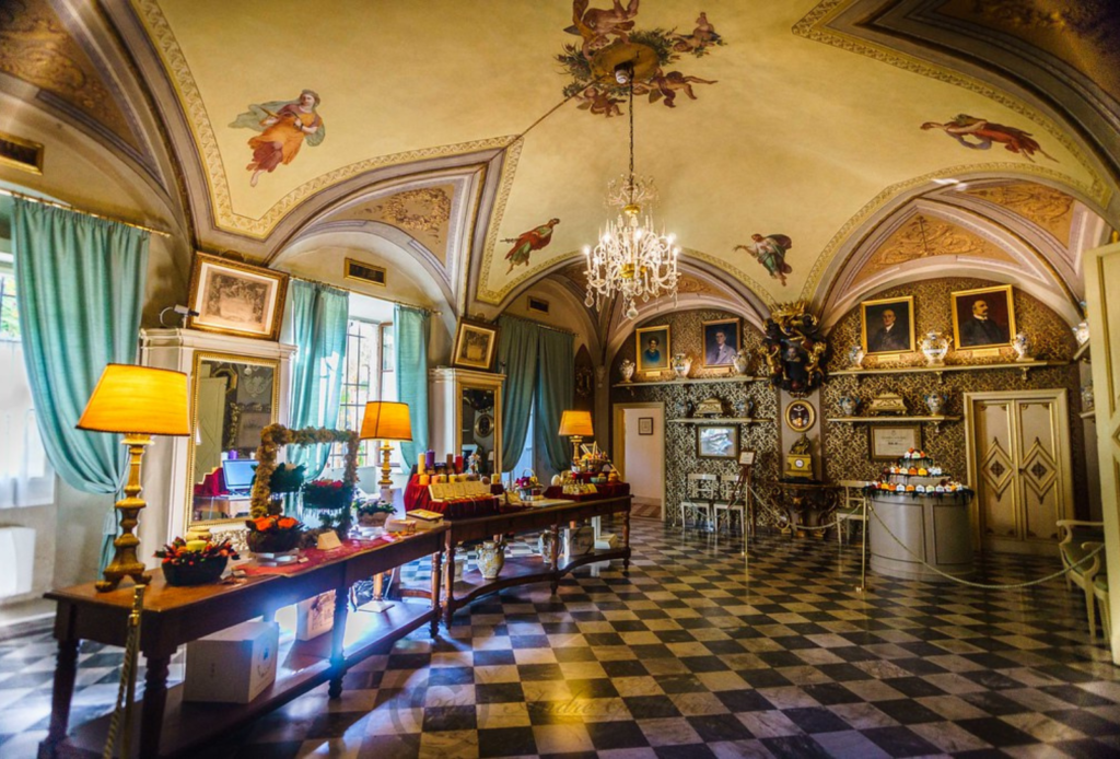 Spannende Officina Profumo Farmaceutica Di Santa Maria Novella Bild