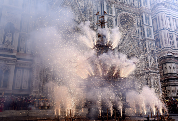 Brindellone of Florence with fireworks